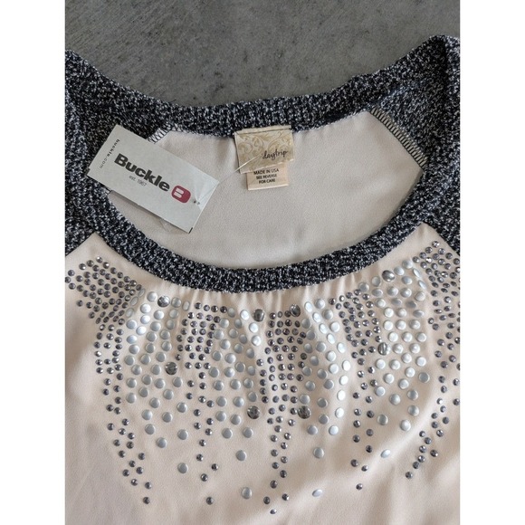 NWT Daytrip By Buckle Long Sleeve Tope‎ Black Beaded Neck Women's Small - Picture 3 of 5